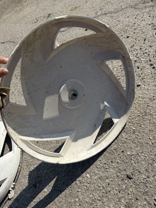 ISUZU  Мерс автобус калпак