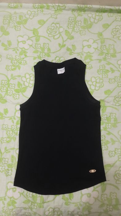 Топ-майка белая,чёрная и платье.