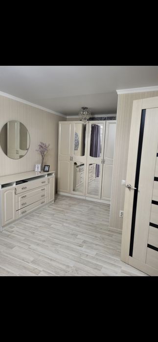 Продам два дома на одном участке в 5 соток.