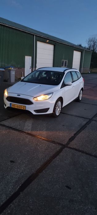 Vând ford focus 2015 Ecoboost euro 6