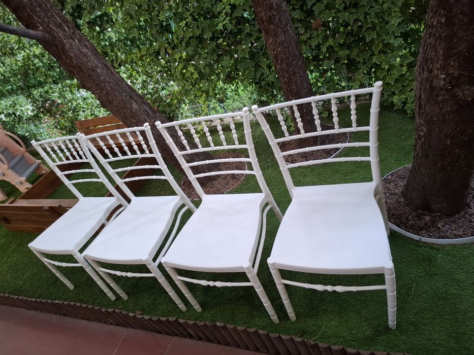 4 scaune Chiavari