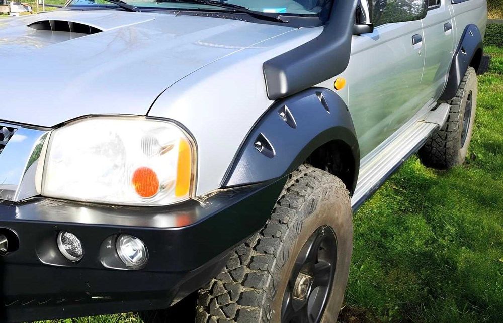 Overfendere aparatori de noroi Nissan Navara D22 1996-2005 model 4 usi