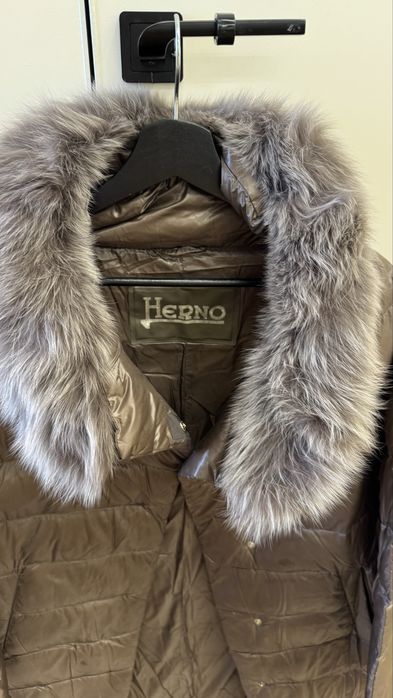 Продаю пуховик Herno оригинал