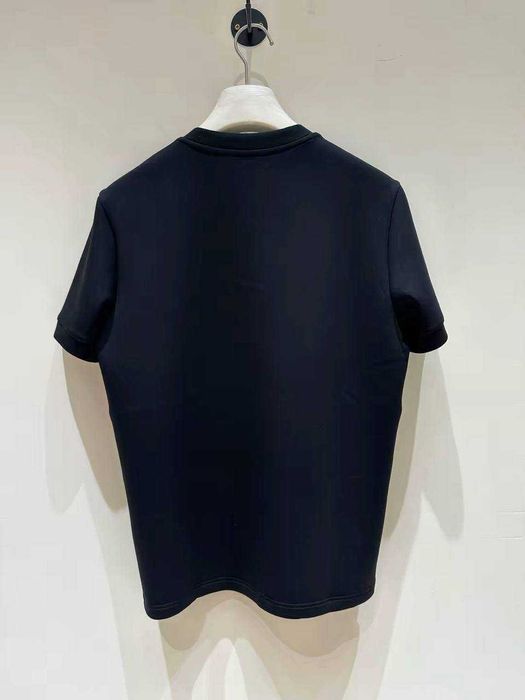 Чисто нова тениска на Givenchy, M размер