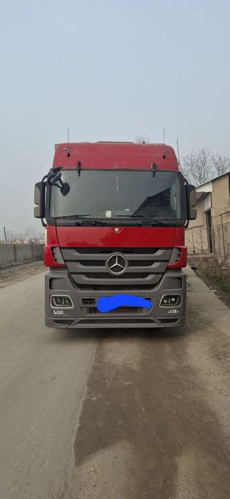 Mercedes Actros Паравоз + Прицеп Сотилади
