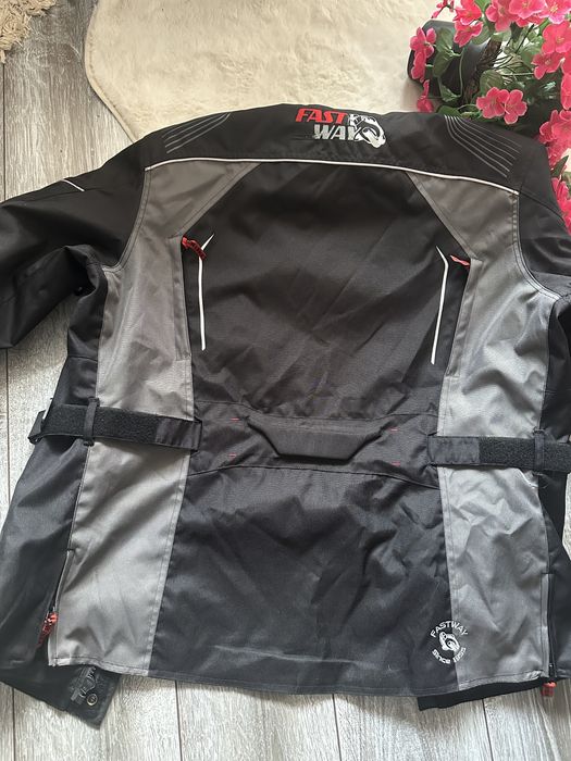 Яке за мотор