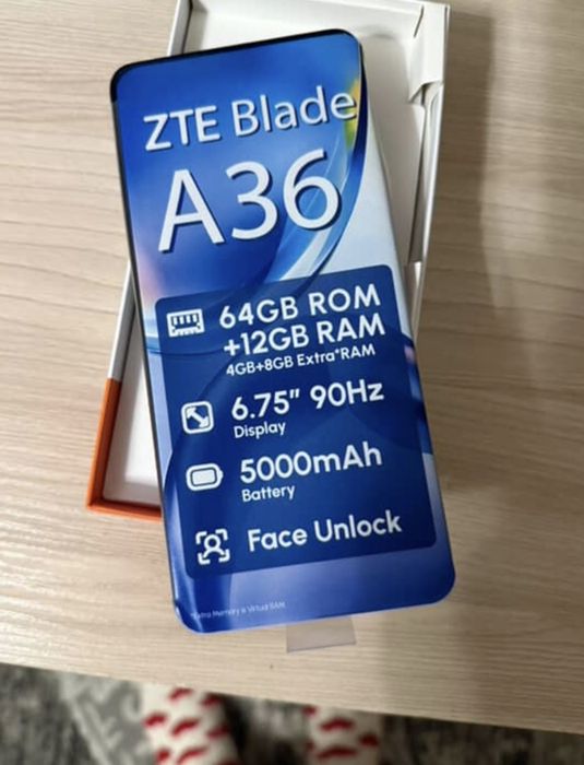 Продам телефон. .