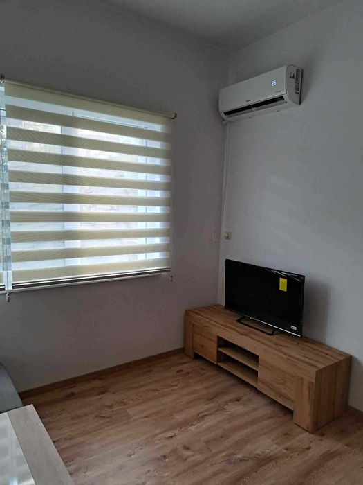 Дава се под наем Тристаен апартамент в Ямбол, Аврен - 90 кв.м за 433.5 € - Снимка #4