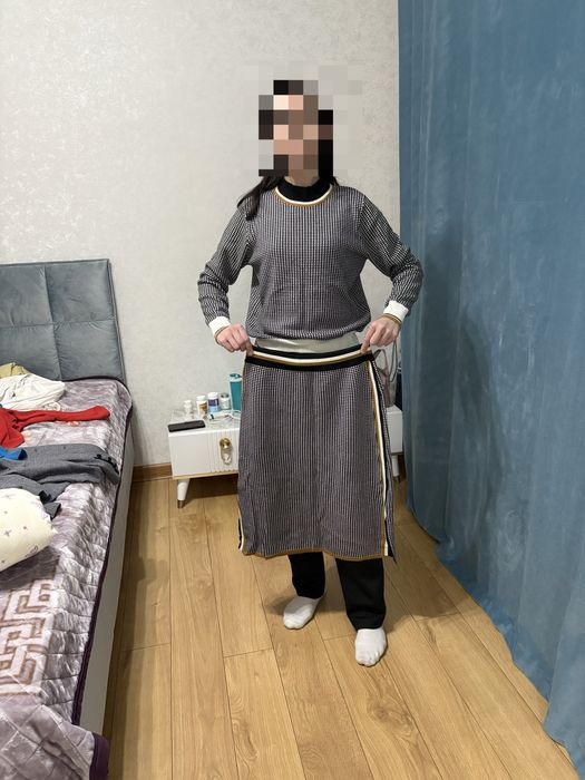 Костюмы, платья,кофты