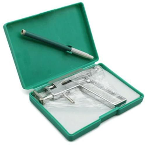 Стальной пистолет для пирсинга. Держит стериализацию.