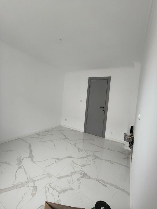Apartament 3 camere,  70 MP , et 3