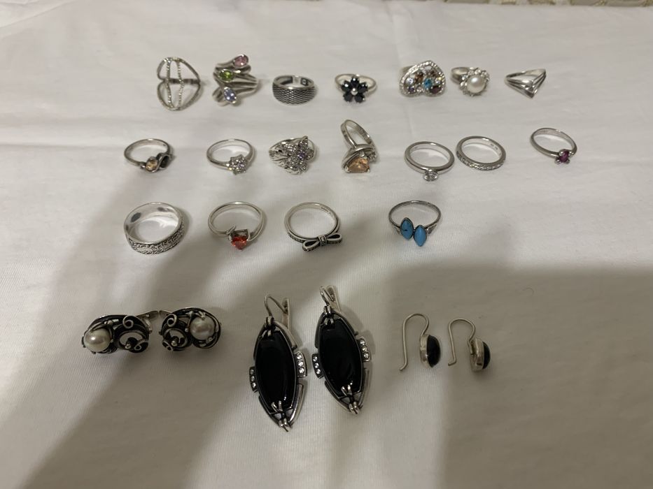 Продам серебряные кольца