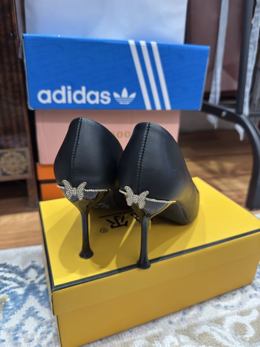 Туфли с бабочкой