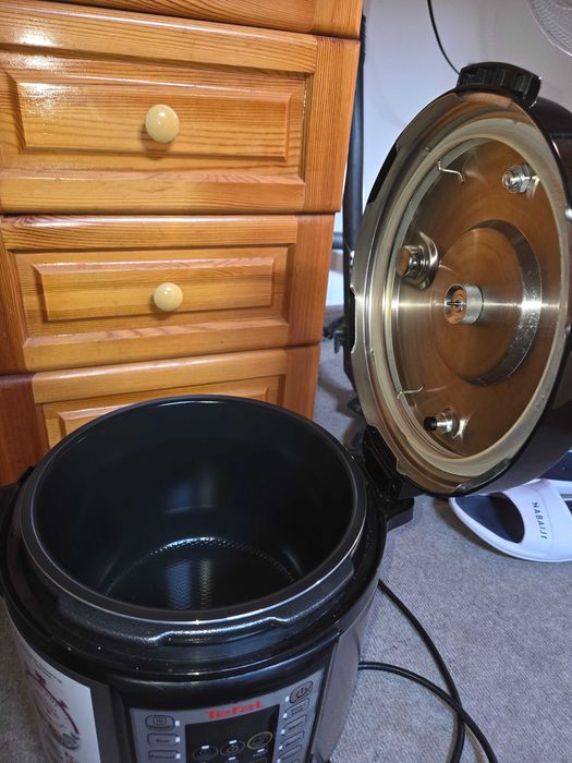 Мултикукър под налягане Tefal One Pot (CY505E30)