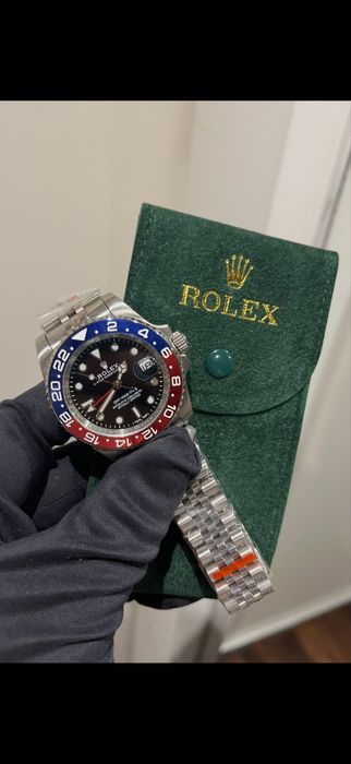 Часовник Rolex Pepsi