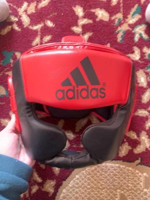 Шлем боксеркий срочно