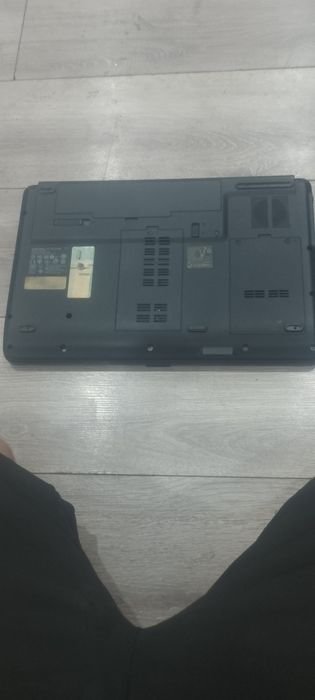 Продам ноутбук eMachines E627 series