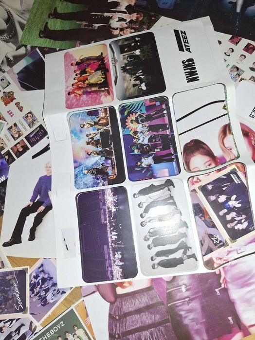 Колеция карти, стикери и плакати на различни K-POP групи