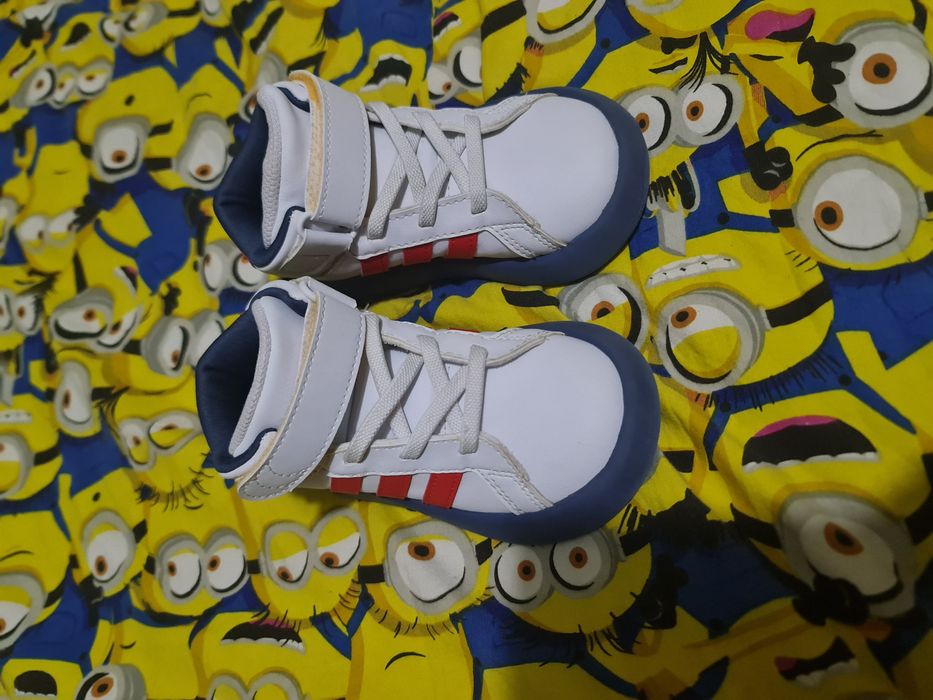 Adidasi copii marimea 24-25