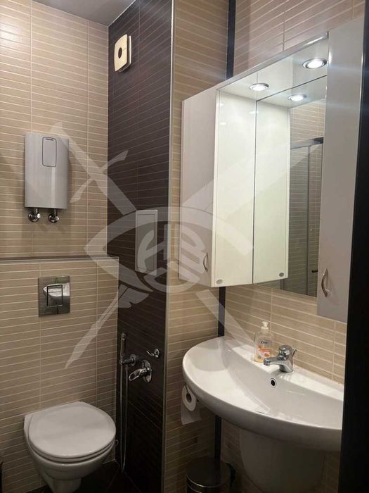 Дава се под наем Двустаен апартамент в София, Гоце Делчев - 70 кв.м за 648.21 € - Снимка #9