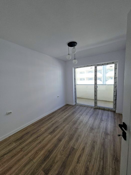 Apartament 2 camere, 45 mp, intermediar, garaj,  balcon, Zona Eroilor
