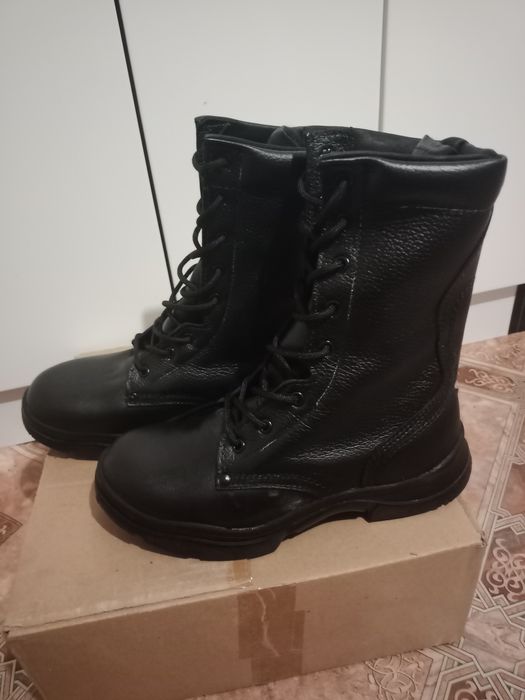 Берцы қыстық  новый сатылады 12 мың