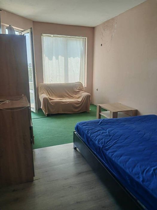 Тристаен апартамент в ж.к Меден Рудник зона В