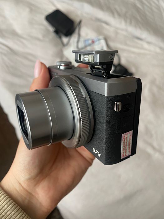 Canon G7X Mark III