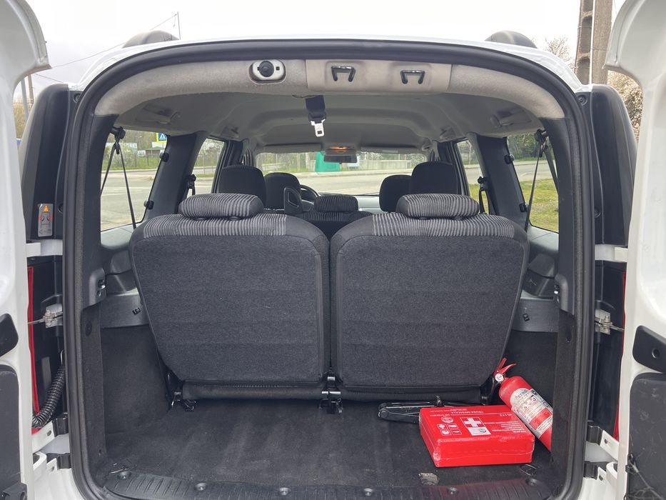 Vând Dacia Logan MCV