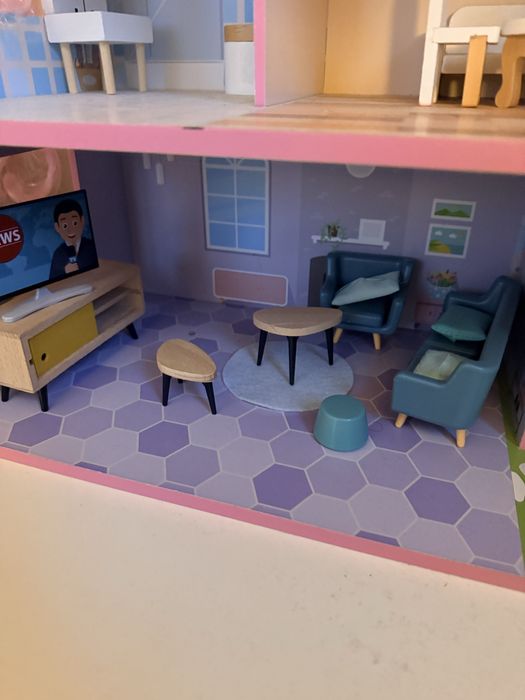 Casa de papusi din lemn