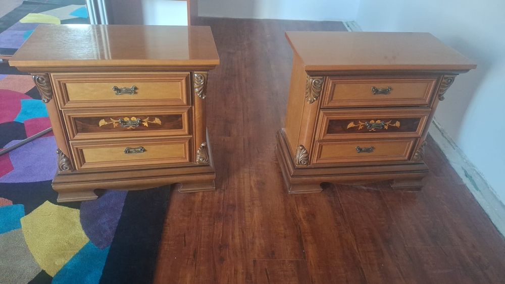 Set 2 comode stare buna