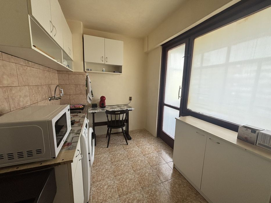 Двустаен апартамент под наем в ж.к. Здравец Изток