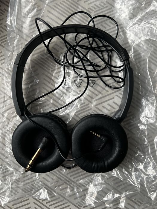 Casti Yamaha HPH 100B