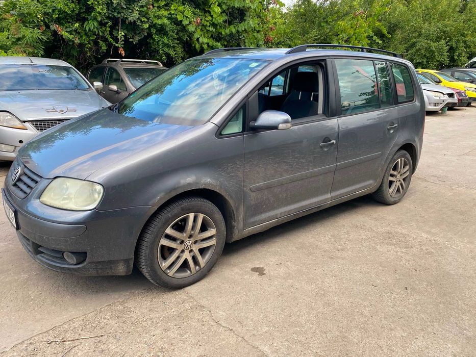 Piese VW TOURAN  1.9  din  2004 - bkc