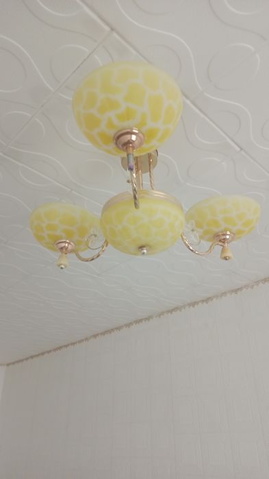 Продам люстра-светильник