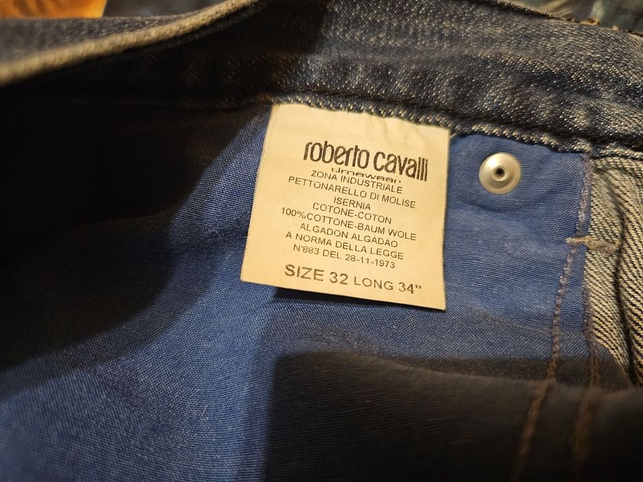 Vând sau schimb Blugi Roberto Cavalli, Mărimea 32, Stare Foarte Bună