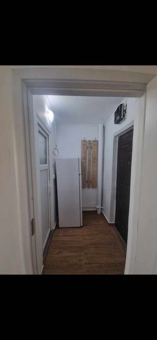 Închiriez garsonieră 27 m2