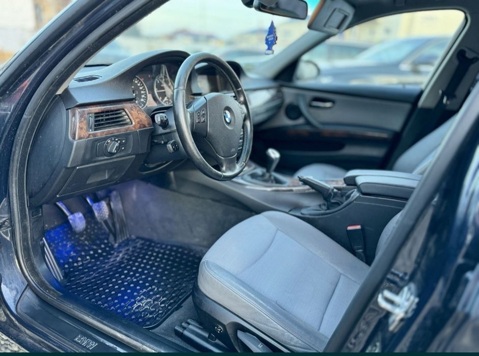 BMW E90 320D 2006 163cp