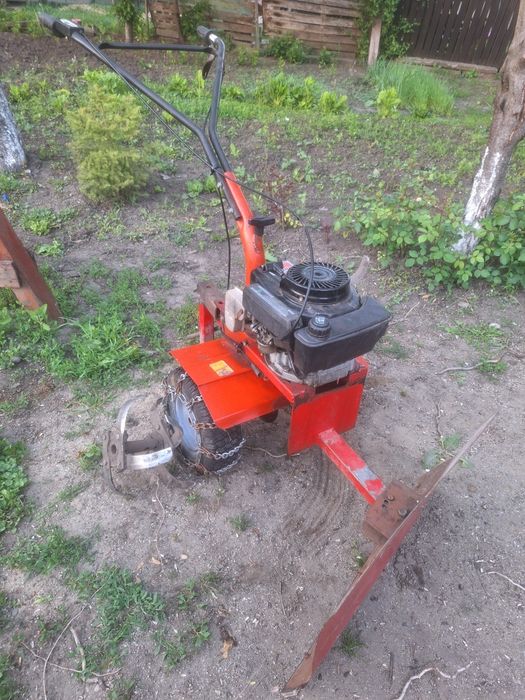 Motocultor de vânzare