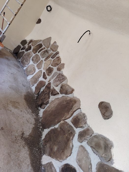 Vând și montez piatra naturala de munte