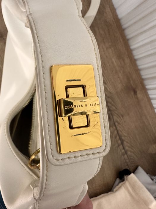 Сумка Charles and Keith