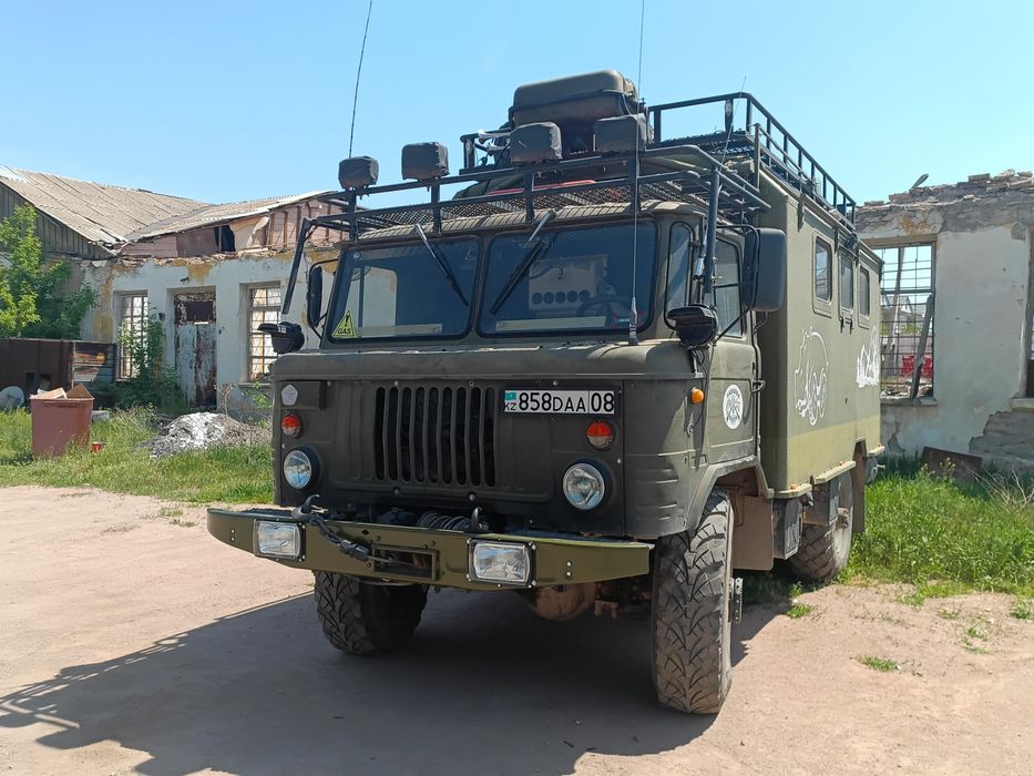 Газ 66 дом на колёсах.