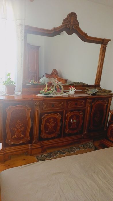 Mobilă clasică de lux Gioconda din lemn masiv de cires IMAR Arad