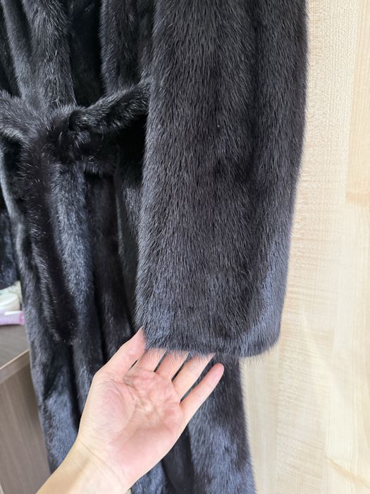 Шуба норковая черная