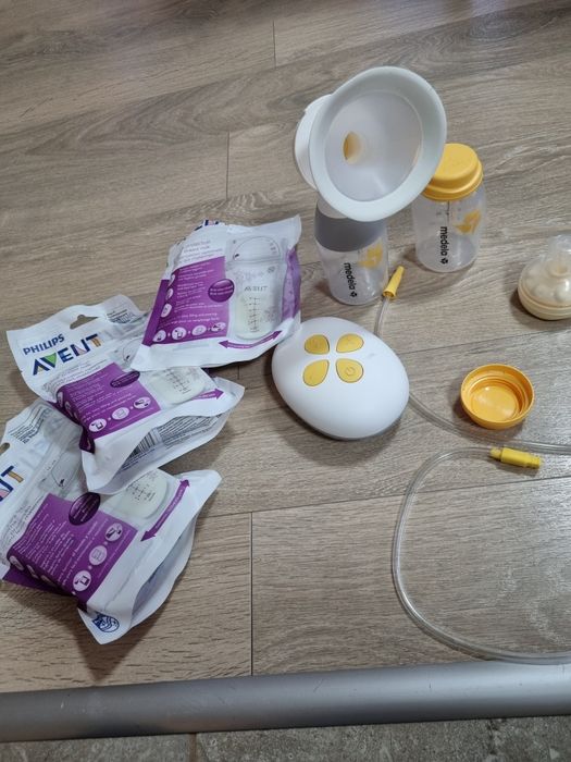 Електрическа Помпа за кърма Medela solo с подаръци