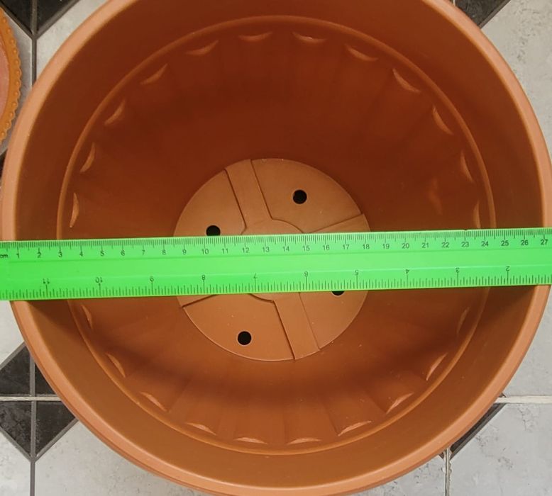 Цветочные горшки