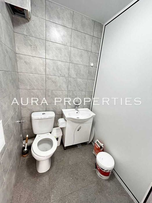 Дава се под наем Магазин в Разград, Център - 90 кв.м за 510 € - Снимка #2