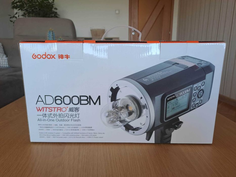 Студийна светкавица Godox AD600BM