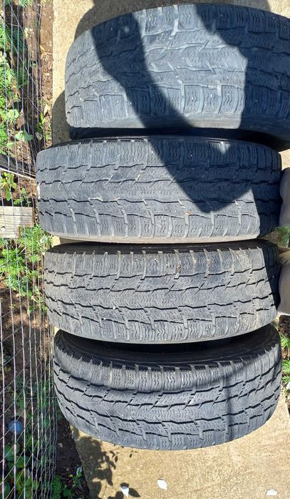 Зимни гуми 235 65 16