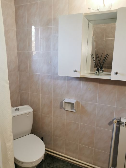 Cameră la casă, zona TgCucu,
